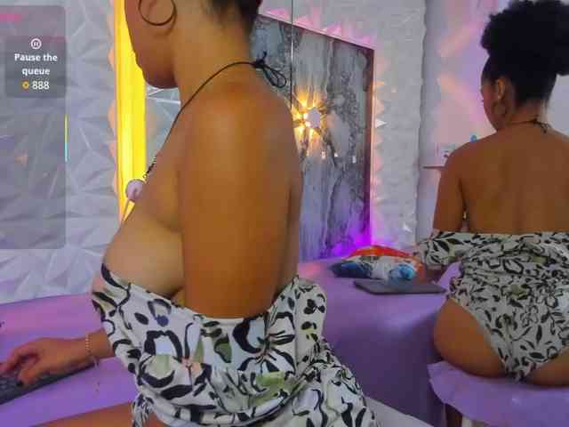 Baddie-Delayla webcam