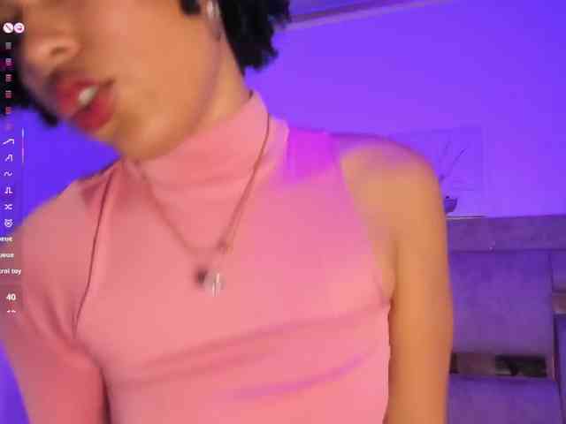 Baddie-Delayla webcam