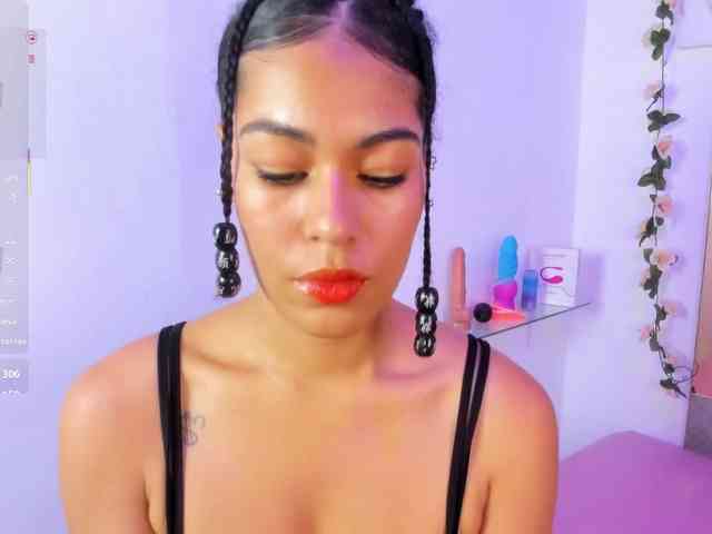 Baddie-Delayla webcam