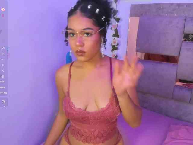 Baddie-Delayla webcam