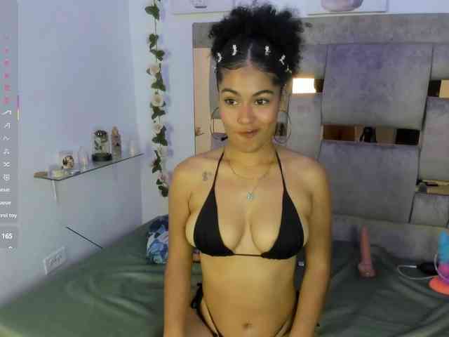 Baddie-Delayla webcam