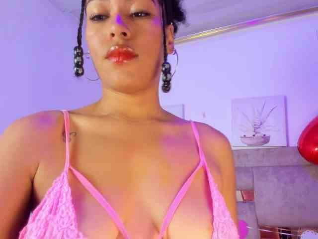 Baddie-Delayla webcam