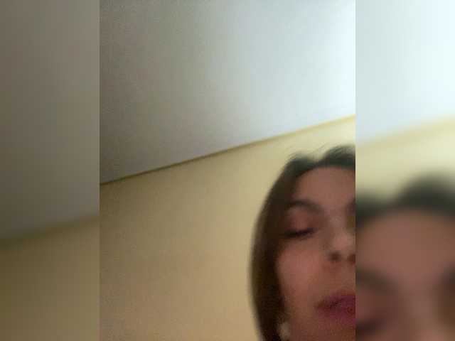 Alikaiwolf's BongaCams show and profile