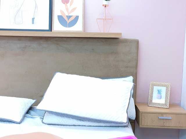 Tessa-Stone's BongaCams show and profile