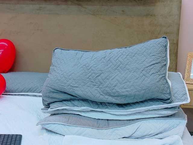 Tessa-Stone's BongaCams show and profile