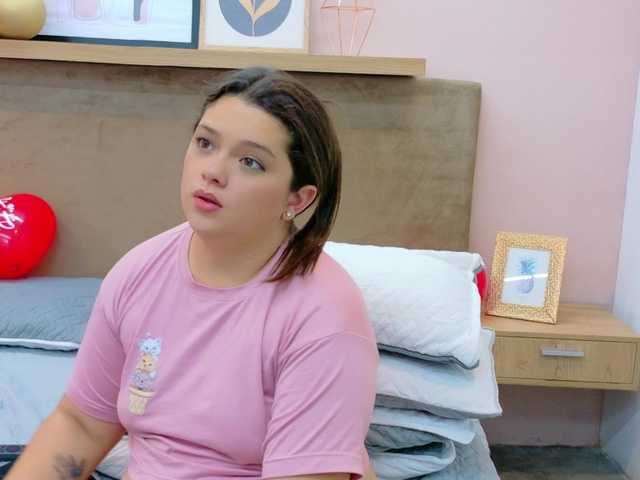 Tessa-Stone's BongaCams show and profile