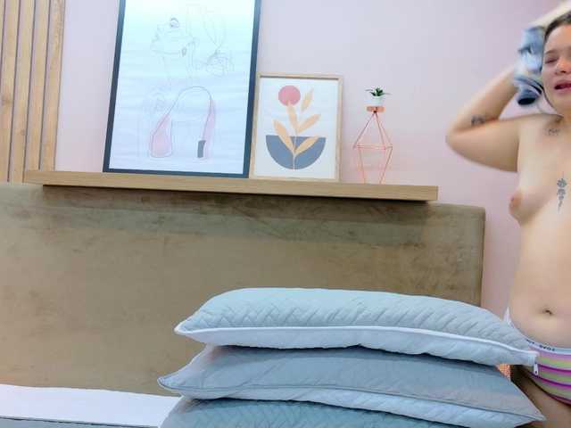 Tessa-Stone's BongaCams show and profile