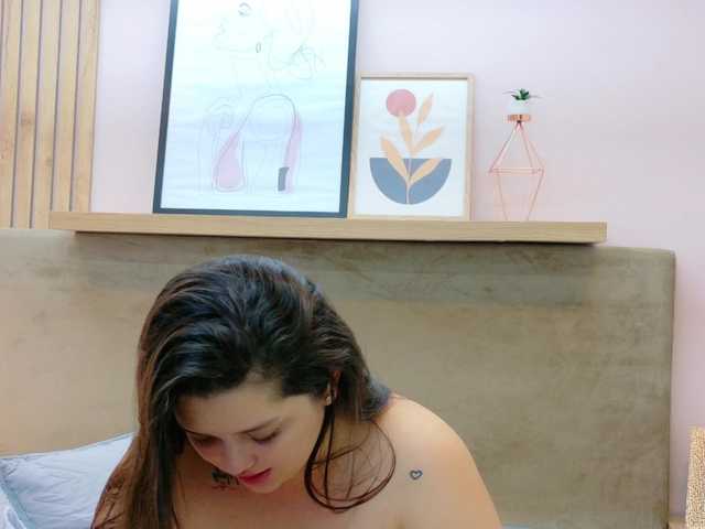 Tessa-Stone's BongaCams show and profile