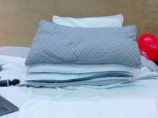 Tessa-Stone Live Cam on BongaCams