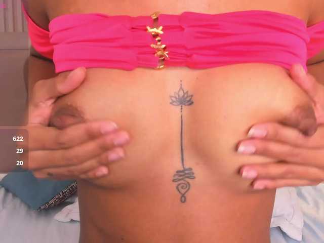 EmiliRoss's BongaCams show and profile