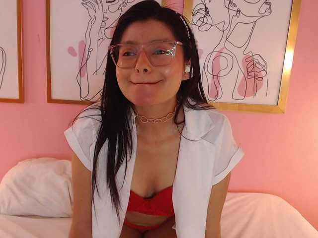 AliciaFox07's BongaCams show and profile