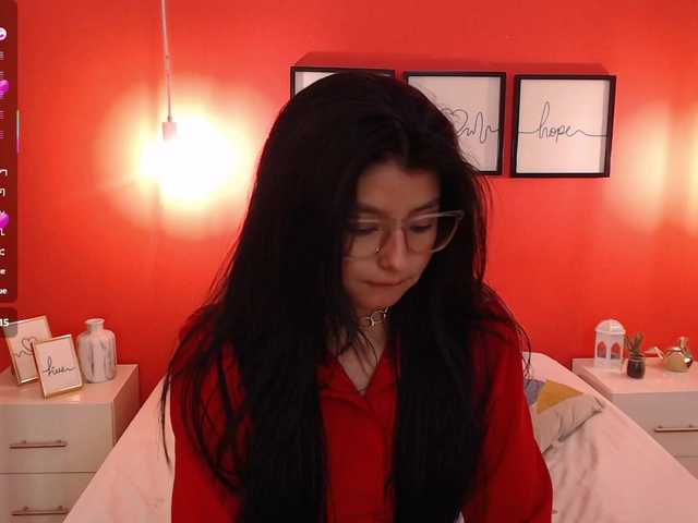 AliciaFox07's BongaCams show and profile