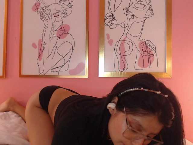 AliciaFox07's BongaCams show and profile