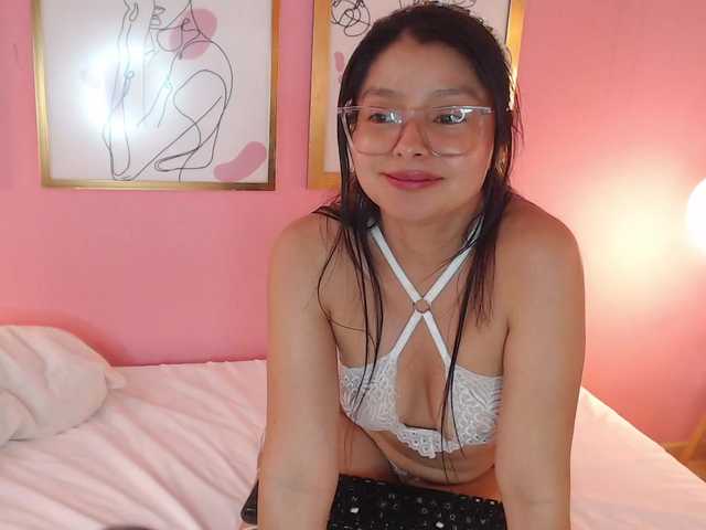 AliciaFox07's BongaCams show and profile