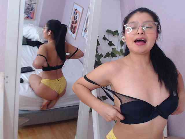 AliciaFox07 webcam