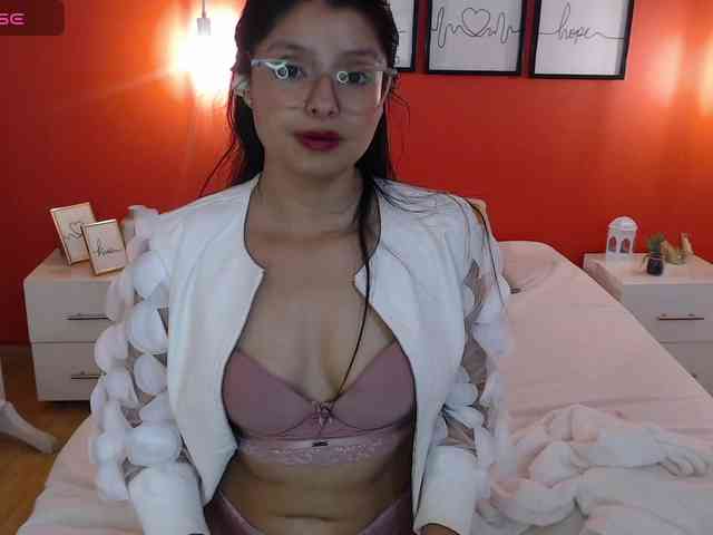 AliciaFox07 webcam