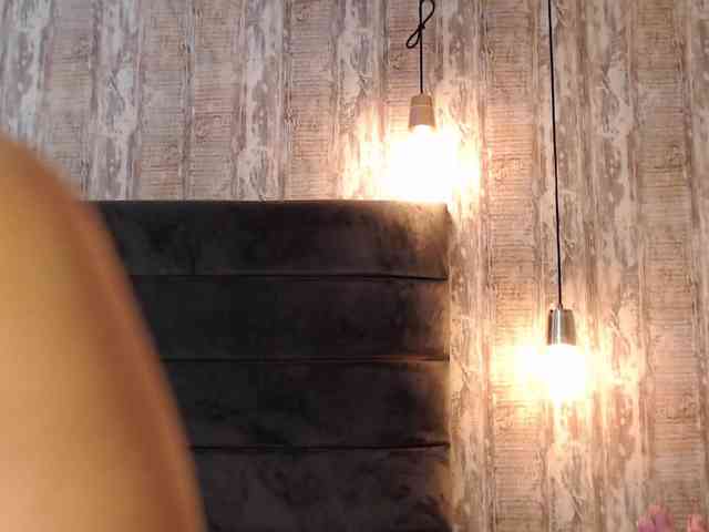 AliciaFox07 AliciaFox07