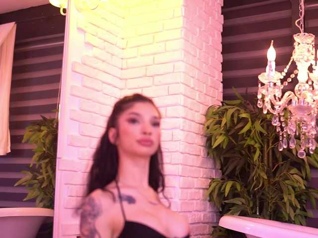 NyssaSky's BongaCams show and profile