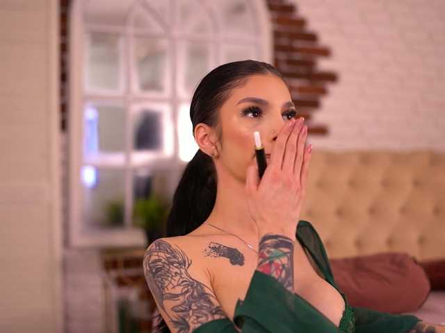 NyssaSky's BongaCams show and profile