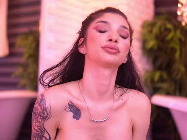 NyssaSky's BongaCams show and profile