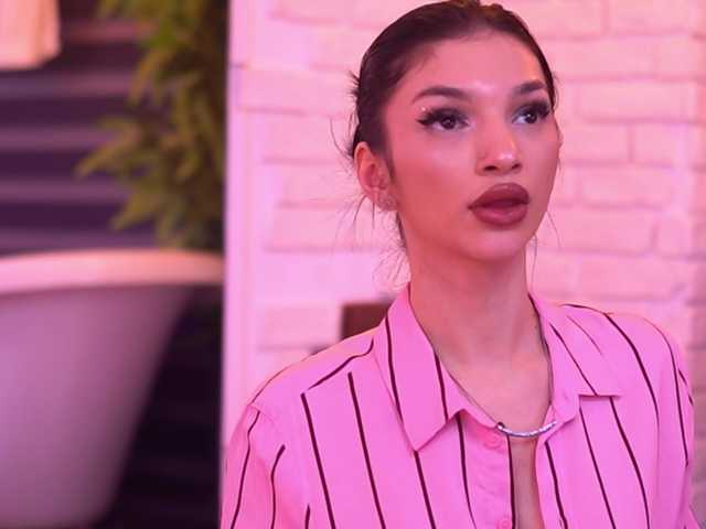 NyssaSky's BongaCams show and profile