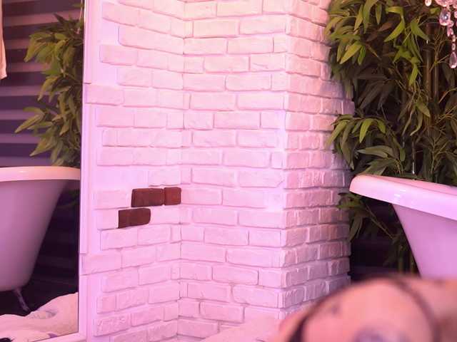 NyssaSky's BongaCams show and profile