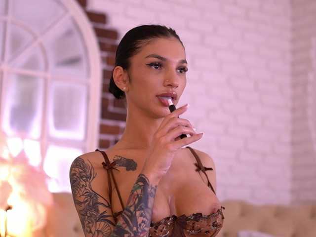 NyssaSky's BongaCams show and profile