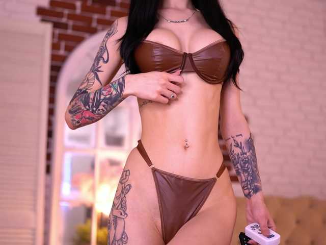 NyssaSky's BongaCams show and profile