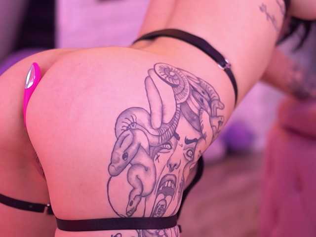 NyssaSky's BongaCams show and profile