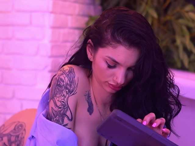 NyssaSky's BongaCams show and profile