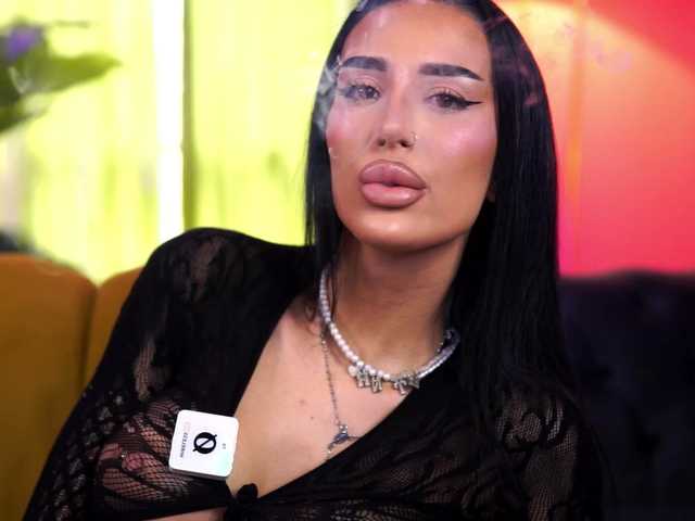 KimNaty's BongaCams show and profile