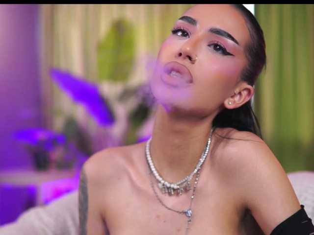 KimNaty's BongaCams show and profile