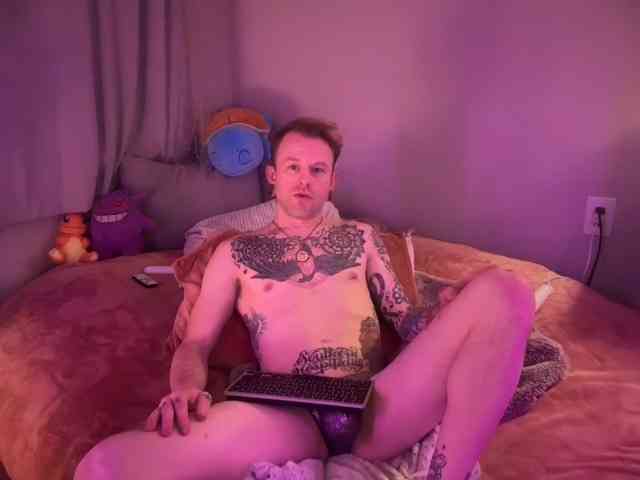 MickeyEvvalong MickeyEvvalong