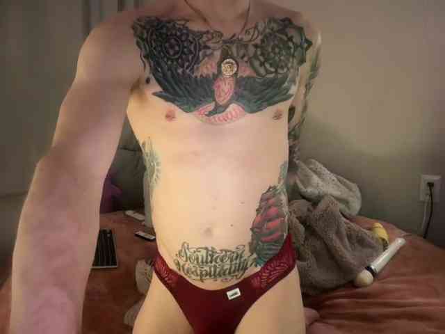 MickeyEvvalong MickeyEvvalong