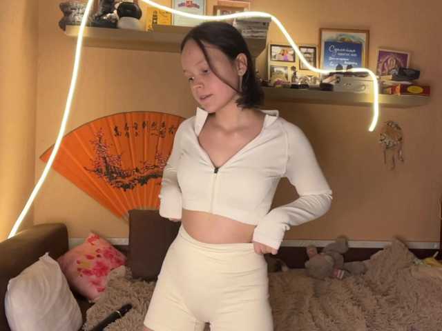 hermina-iloveyou's BongaCams show and profile