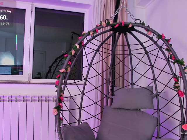 JulietNova's BongaCams show and profile