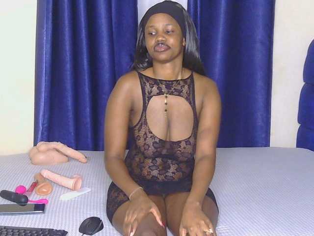 Lucky-doll's BongaCams show and profile