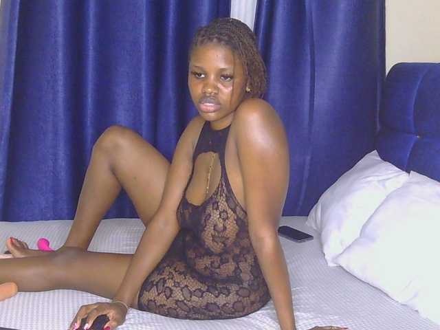 Lucky-doll's BongaCams show and profile