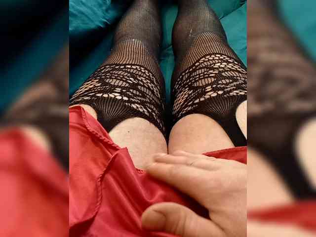 Sara114a Live Webcam on BongaCams