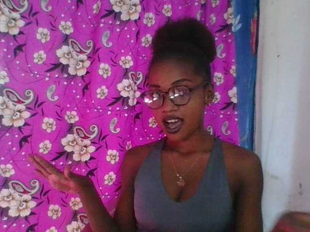 LovelyBlackGirl from BongaCams is Freechat