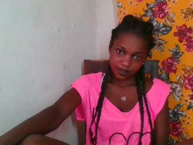 LovelyBlackGirl live room