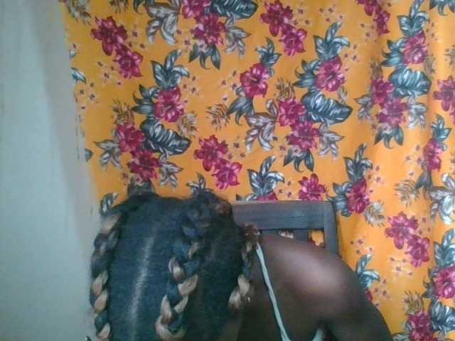 LovelyBlackGirl live room