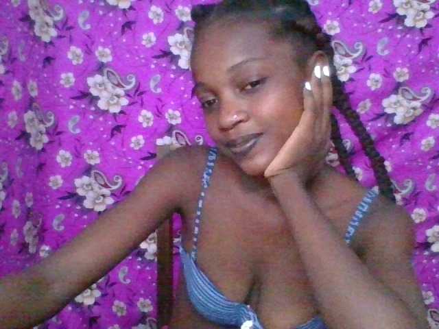 LovelyBlackGirl, une amatrice française avec qui discuter et avoir du sexe