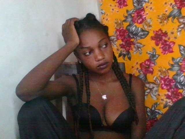 LovelyBlackGirl live room