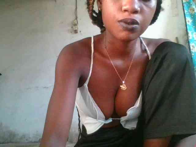 LovelyBlackGirl webcam