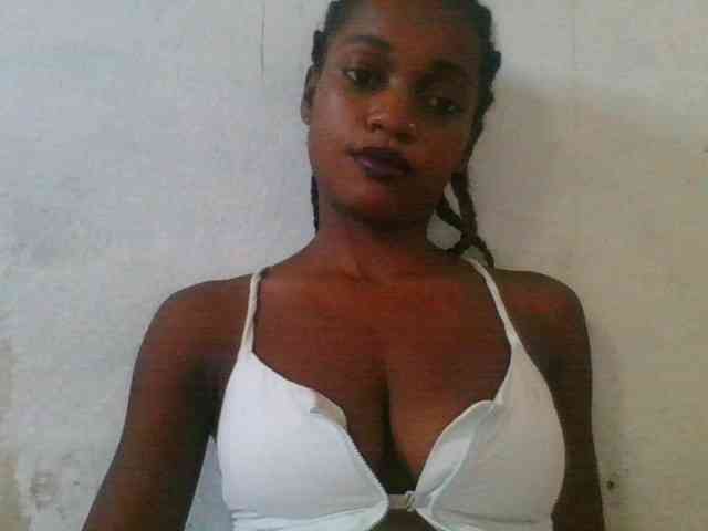 LovelyBlackGirl webcam