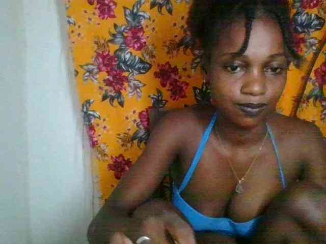 LovelyBlackGirl webcam
