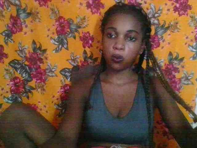 LovelyBlackGirl webcam