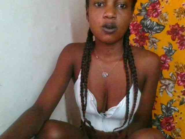 LovelyBlackGirl webcam