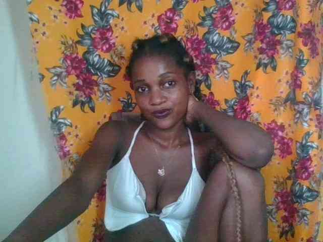 LovelyBlackGirl webcam